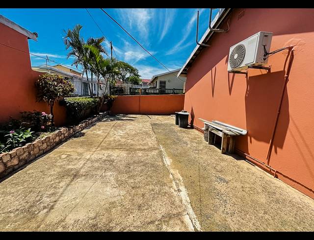3 BEDROOM HOUSE FOR SALE IN EARLSFIELD